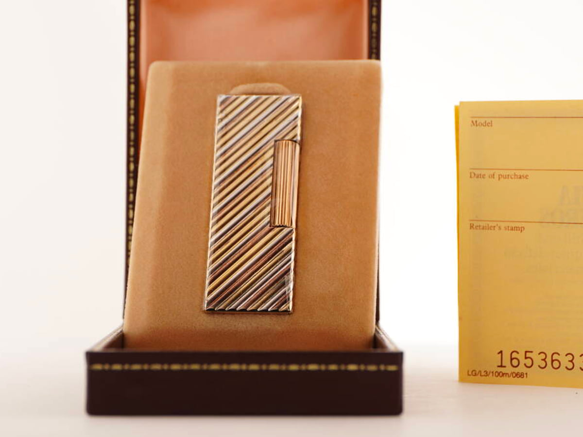 dunhill ダンヒル表記 斜線模様 ガスライター ケース・カード付 ジャンク品