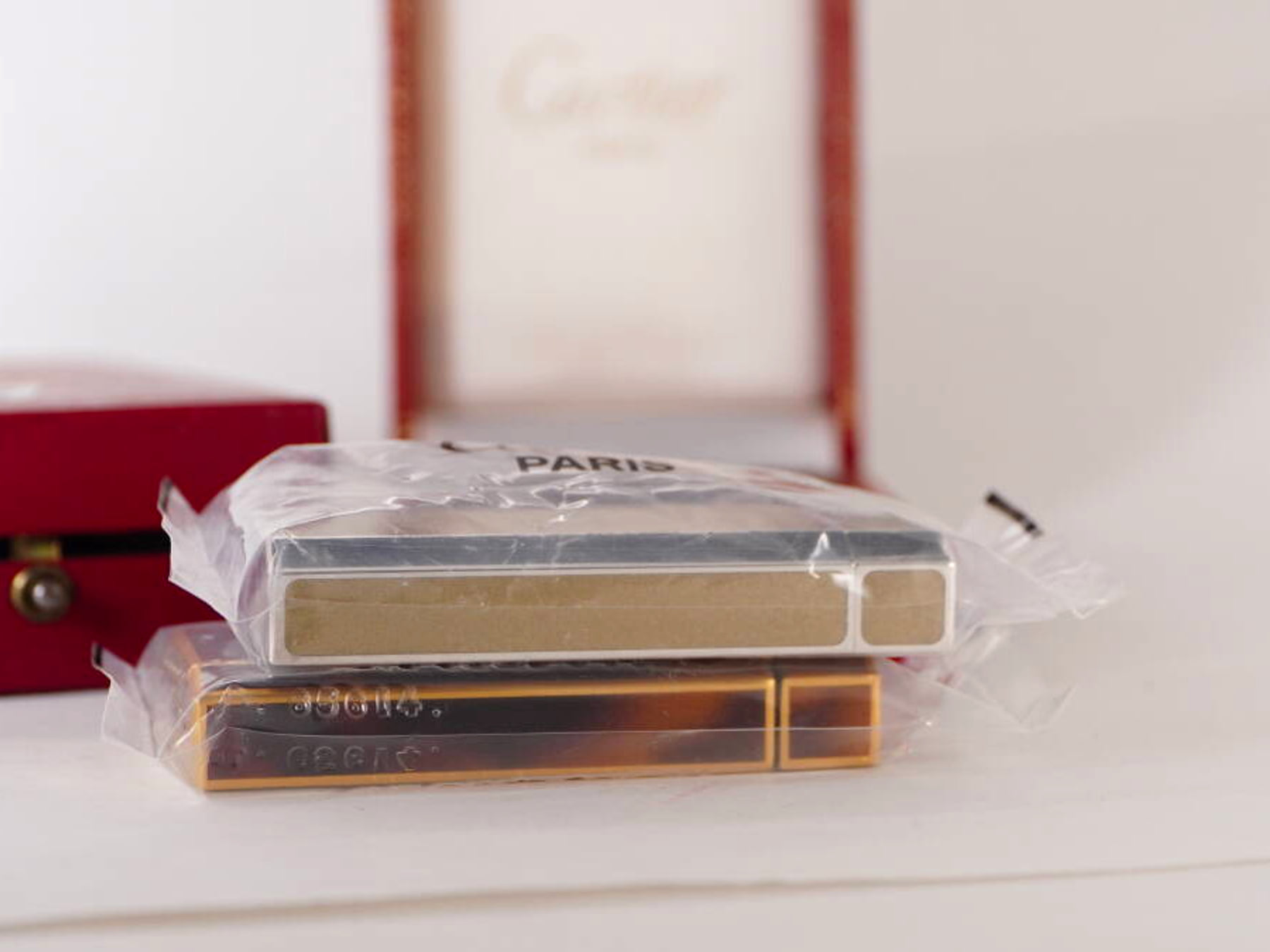 Cartier カルティエ ガスライター 2点セット 漆面風 ゴールドカラー 純正ケース付 · plate 8