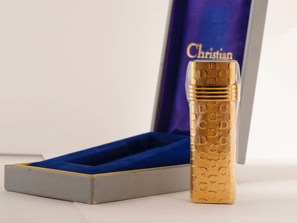 Christian Dior クリスチャンディオール ガスライター ゴールドカラー CD柄 元箱付