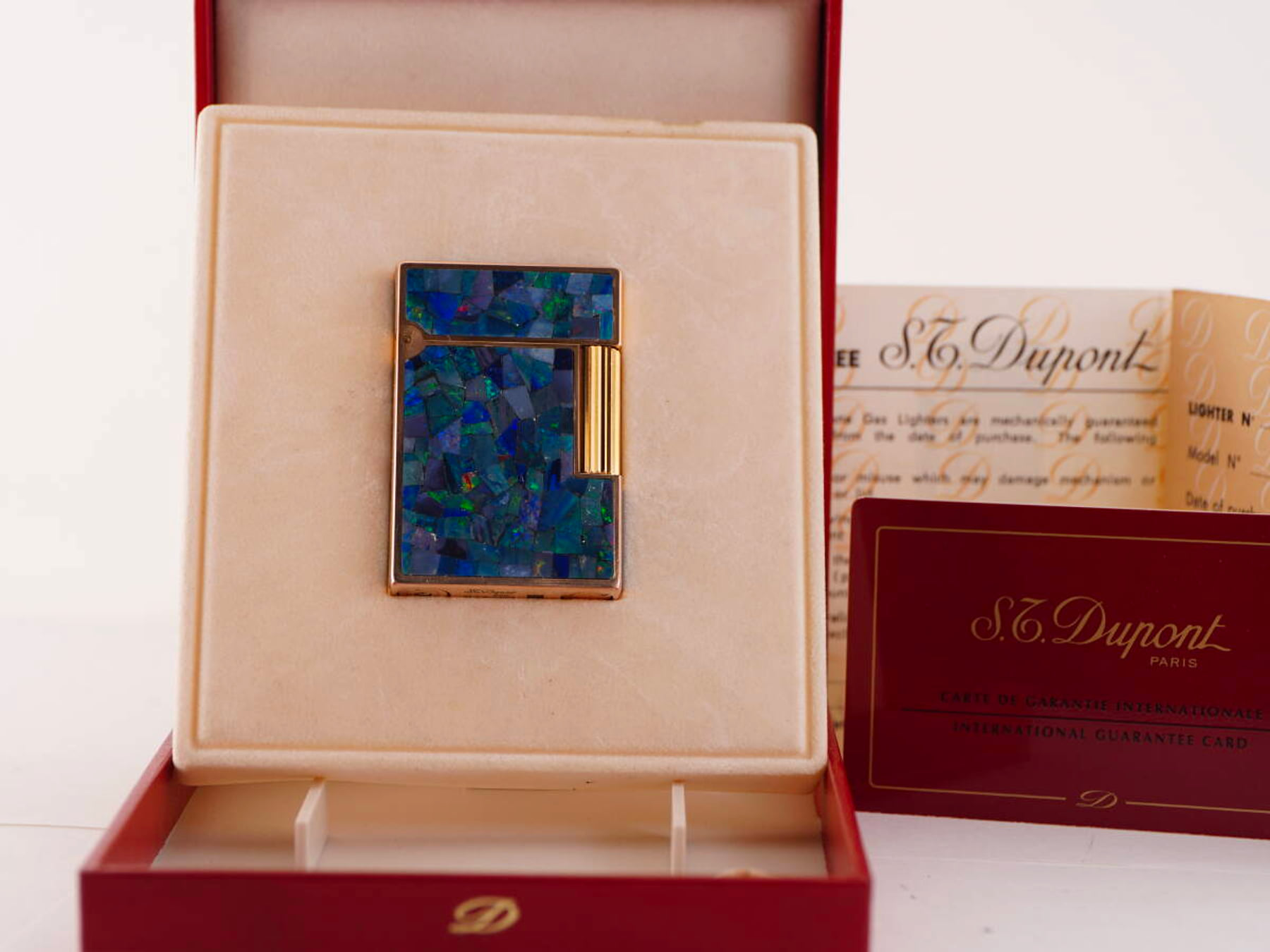 S.T.Dupont デュポン表記 ライン2タイプ オパール調装飾 ガスライター ケース付 ジャンク品