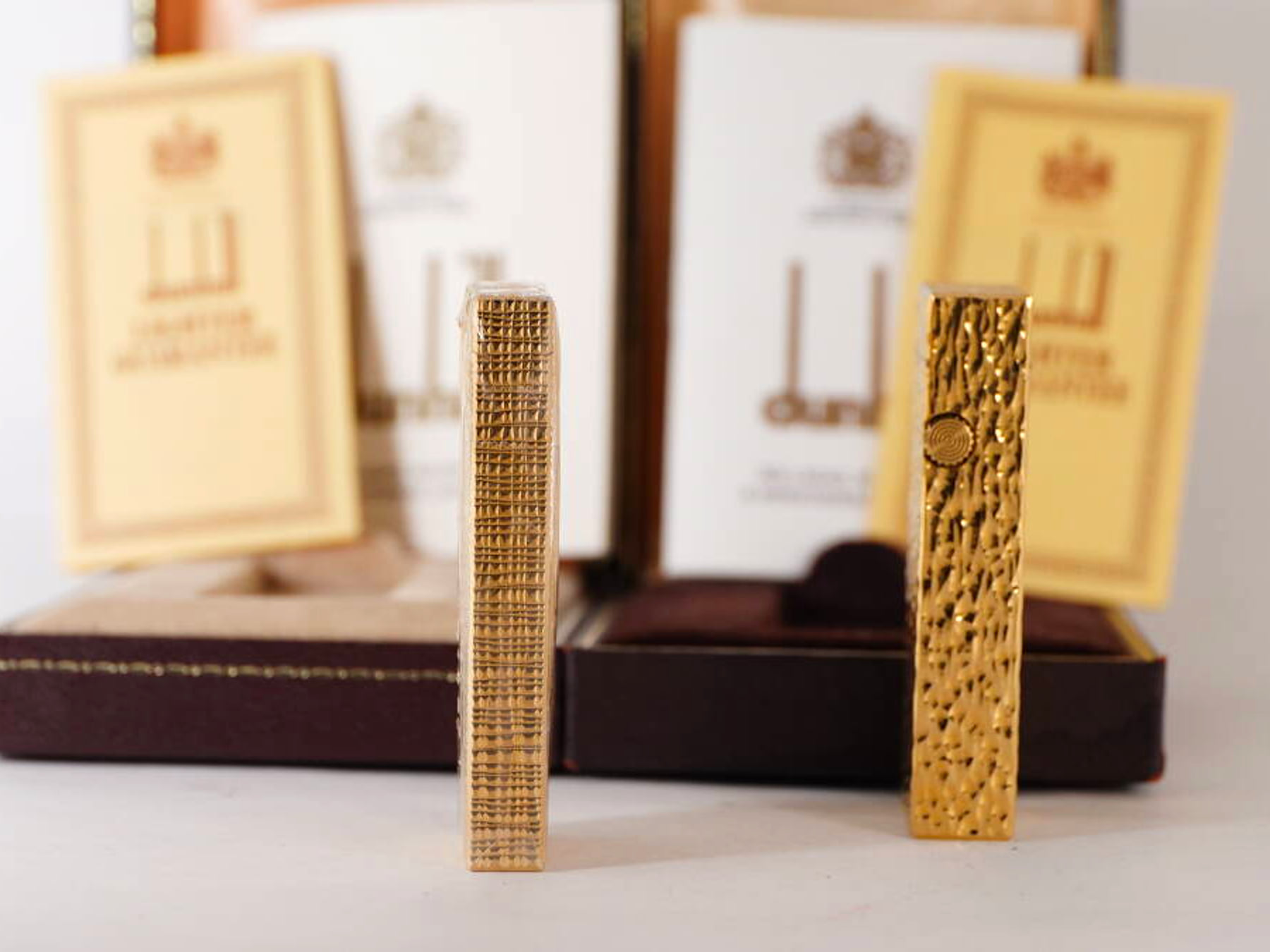 dunhill ダンヒル ガスライター 2点セット ゴールドカラー 純正ケース付 · plate 5