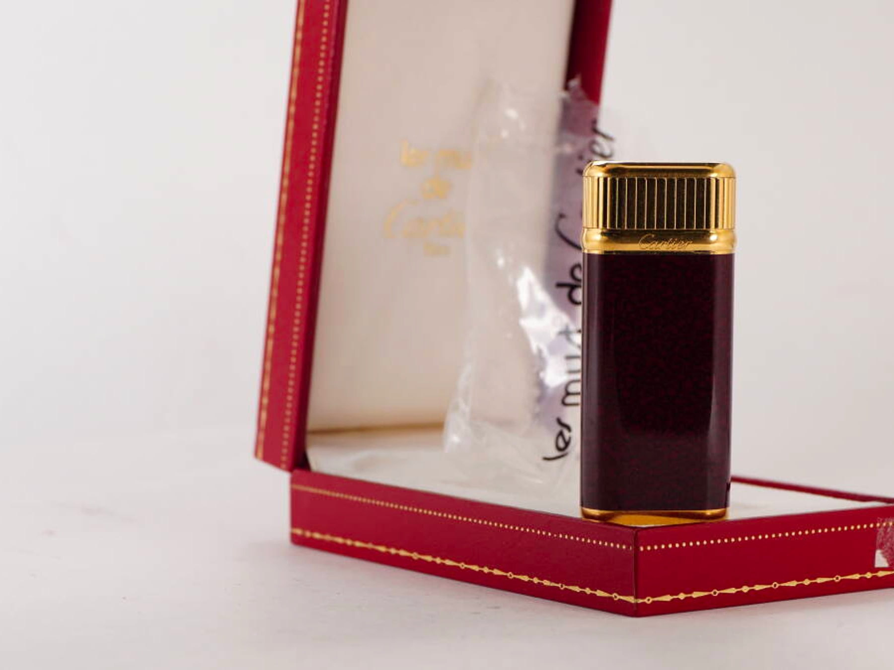 Cartier カルティエ ガスライター ボルドー系 総柄調 元箱付