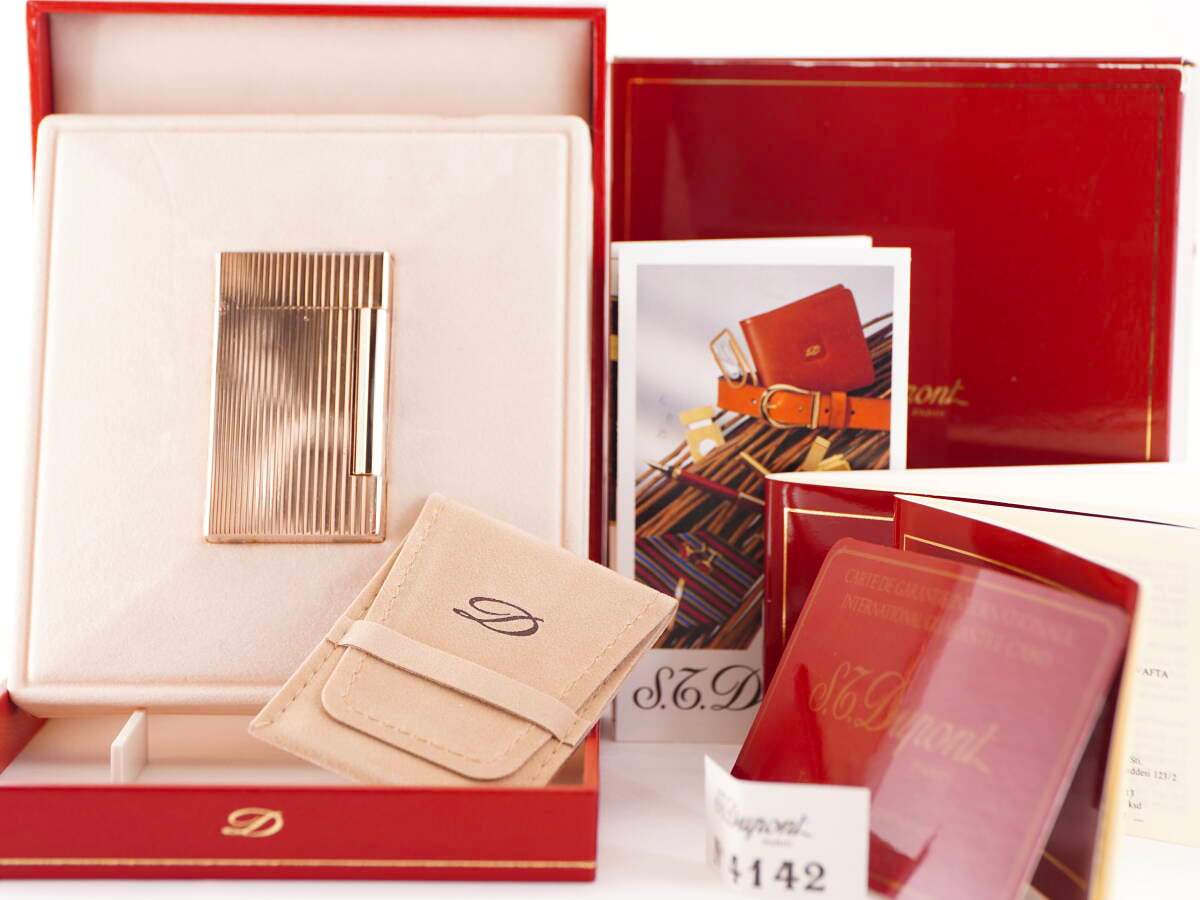 S.T.Dupont デュポン表記 LDタイプ ゴールドカラー 縦線模様 ガスライター ケース・書類付 ジャンク品