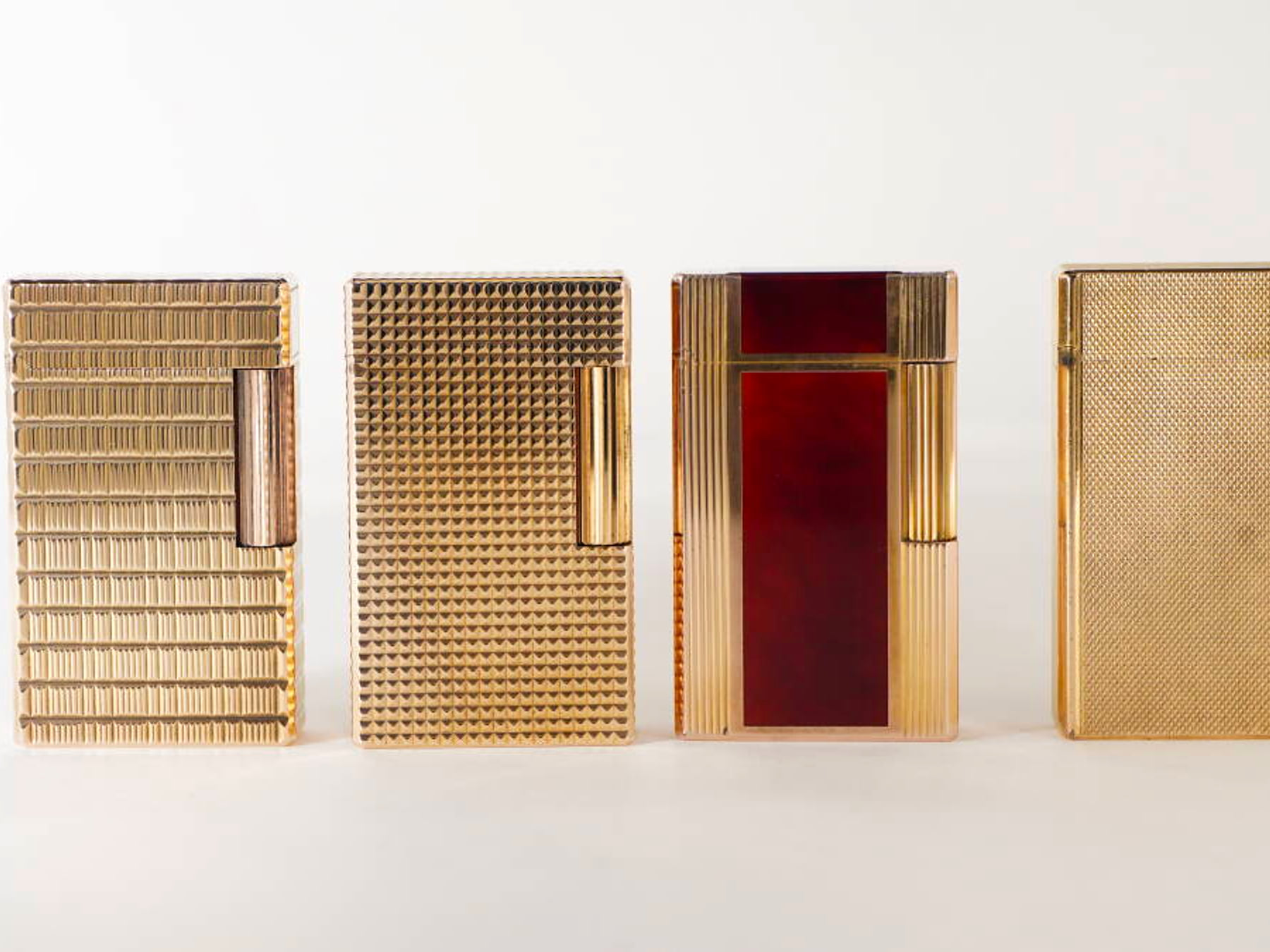 S.T.Dupont エステーデュポン L1系 ガスライター 4点セット ゴールドカラー 各種デザイン 現状品 · plate 8