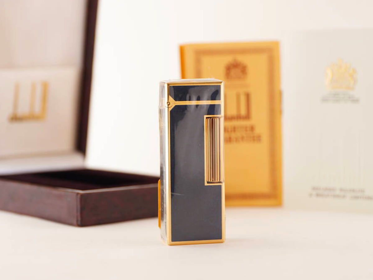 dunhill ダンヒル表記 ブラック系 ガスライター ケース・書類類付 ジャンク品
