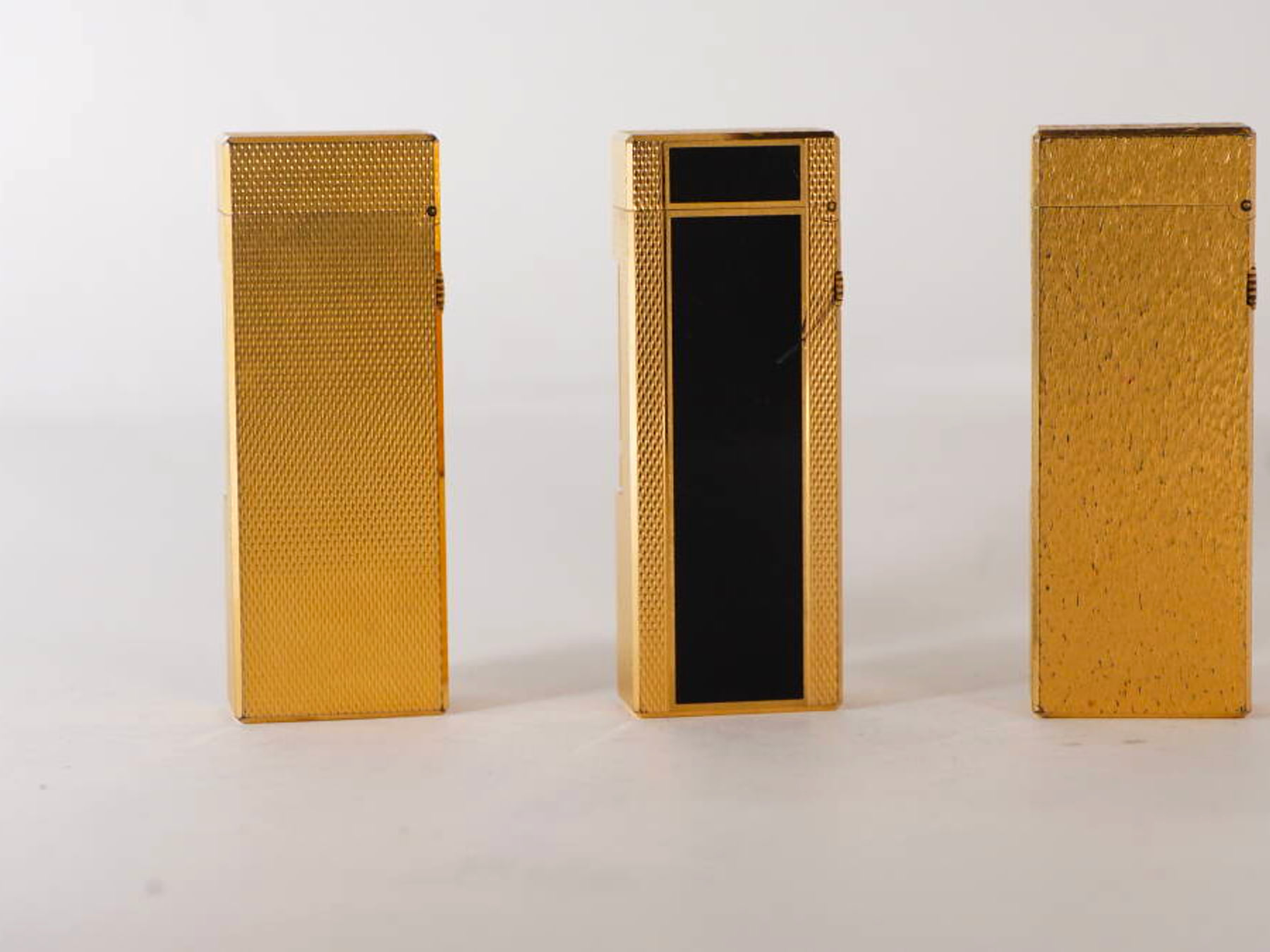 dunhill ダンヒル ガスライター 3点セット ゴールドカラー ブラック系デザイン含む 単品 現状品 · plate 3