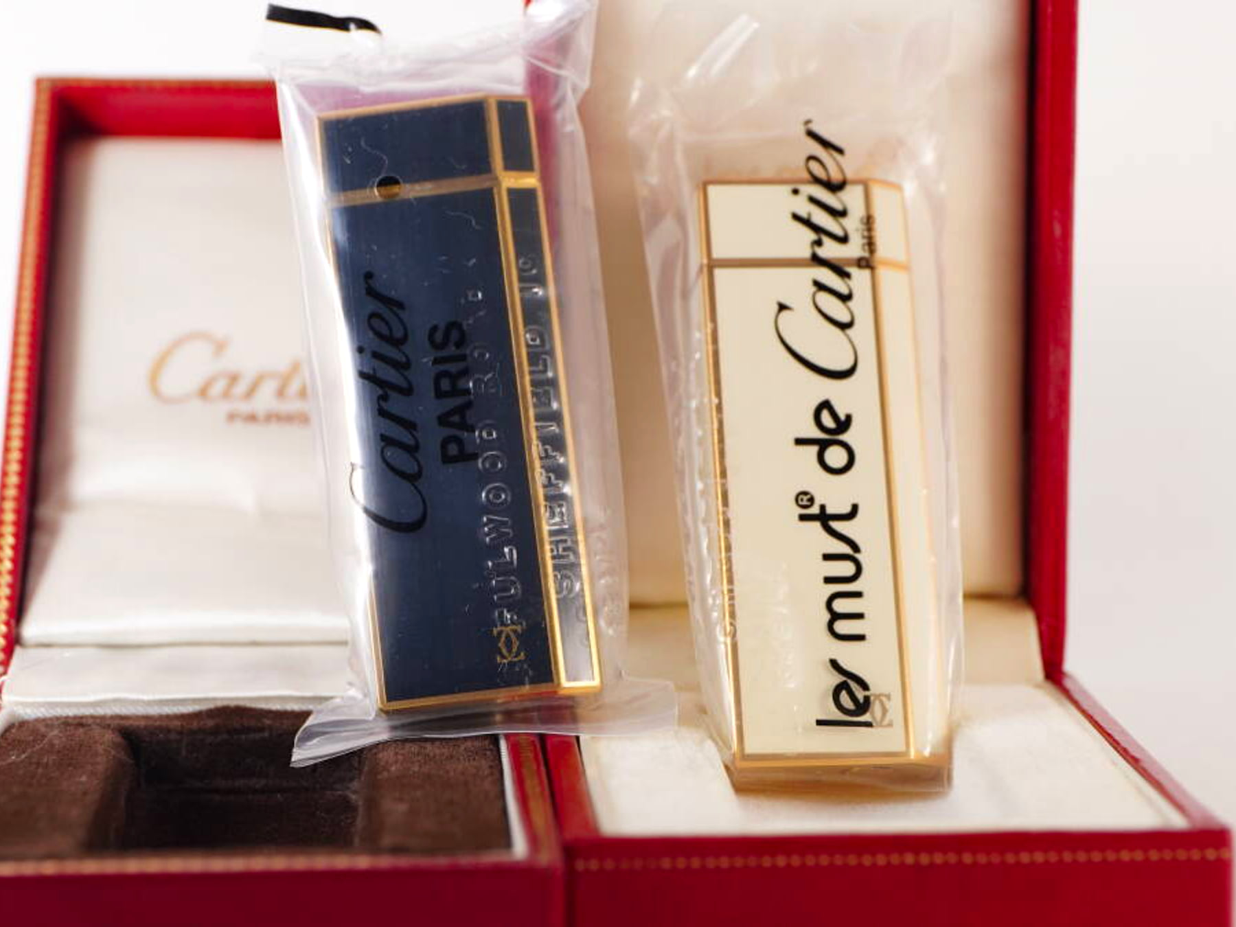 Cartier カルティエ ガスライター 2点セット ブラック系 アイボリー系 ゴールドカラー 枠デザイン 箱付