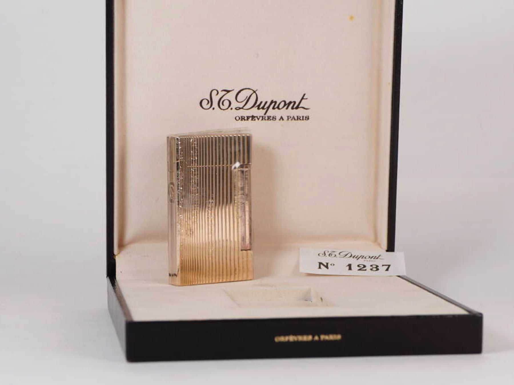 S.T.Dupont エス・テー・デュポン ガスライター 1点 ゴールドカラー 箱付 現状品