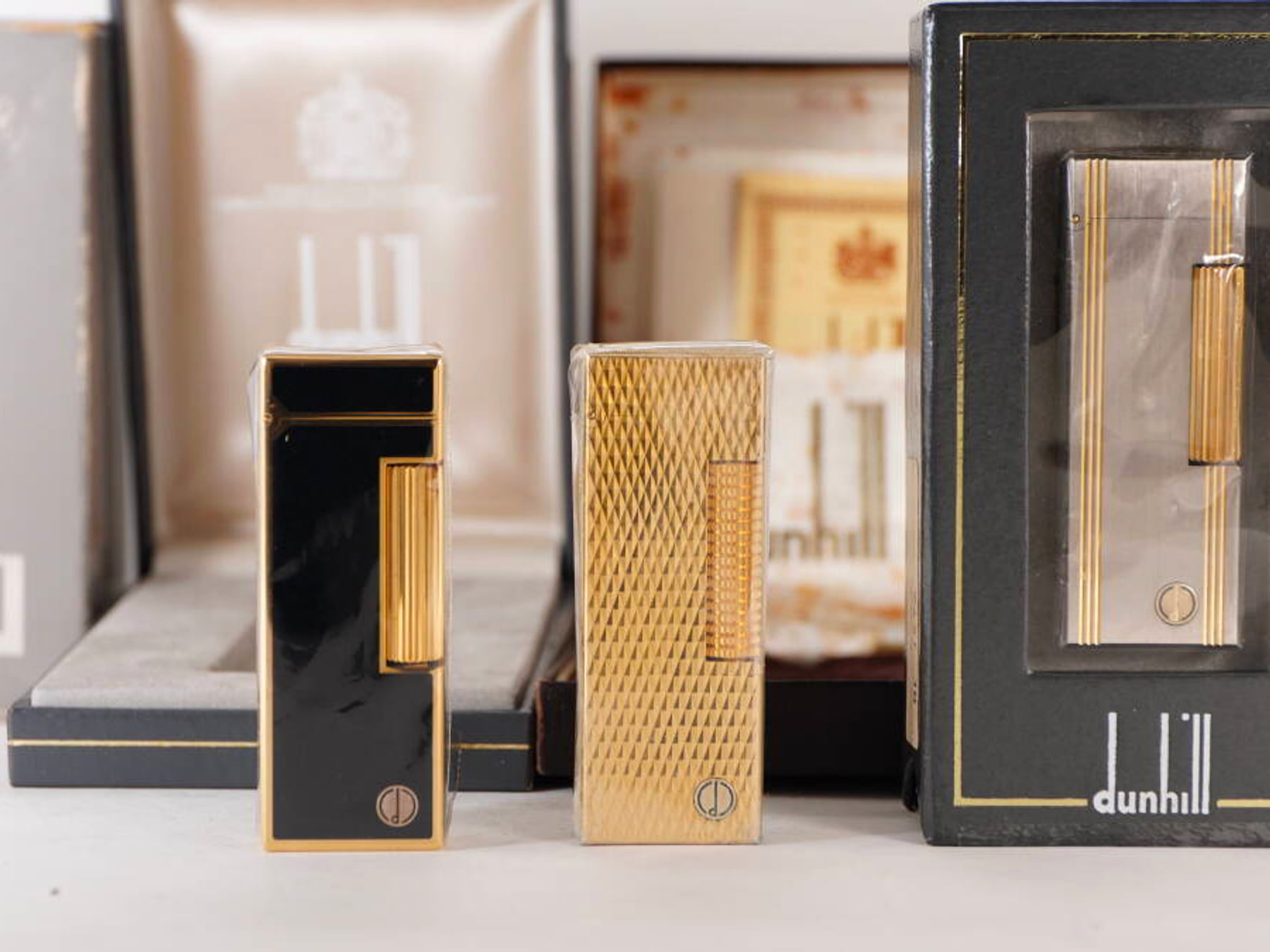 dunhill ダンヒル ガスライター 3点セット 原箱付 ゴールドカラー シルバーカラー ブラック系デザイン 現状品 · plate 2