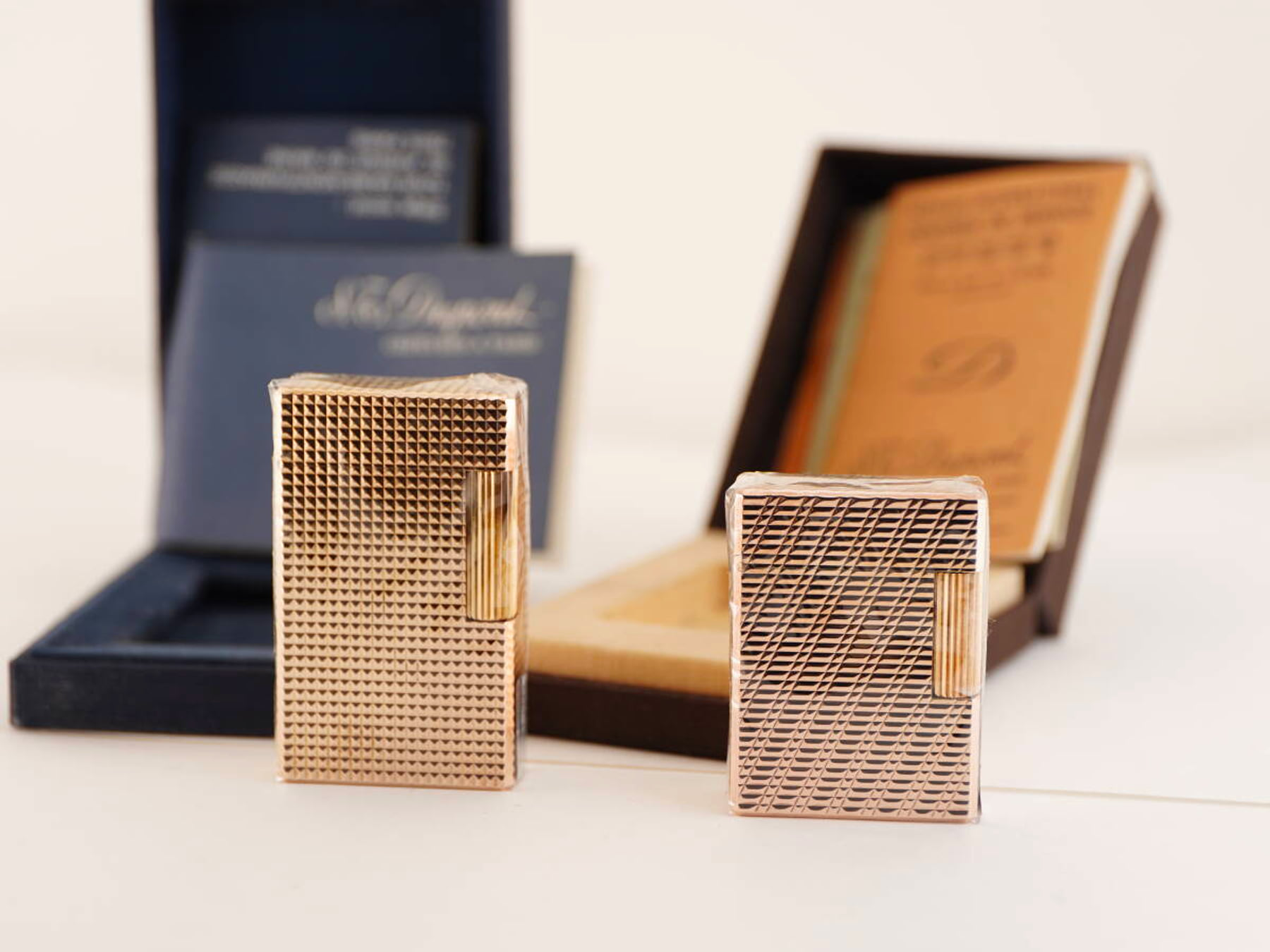 S.T.Dupont デュポン表記 ライン1タイプ ゴールドカラー ガスライター 2点 ケース付 ジャンク品