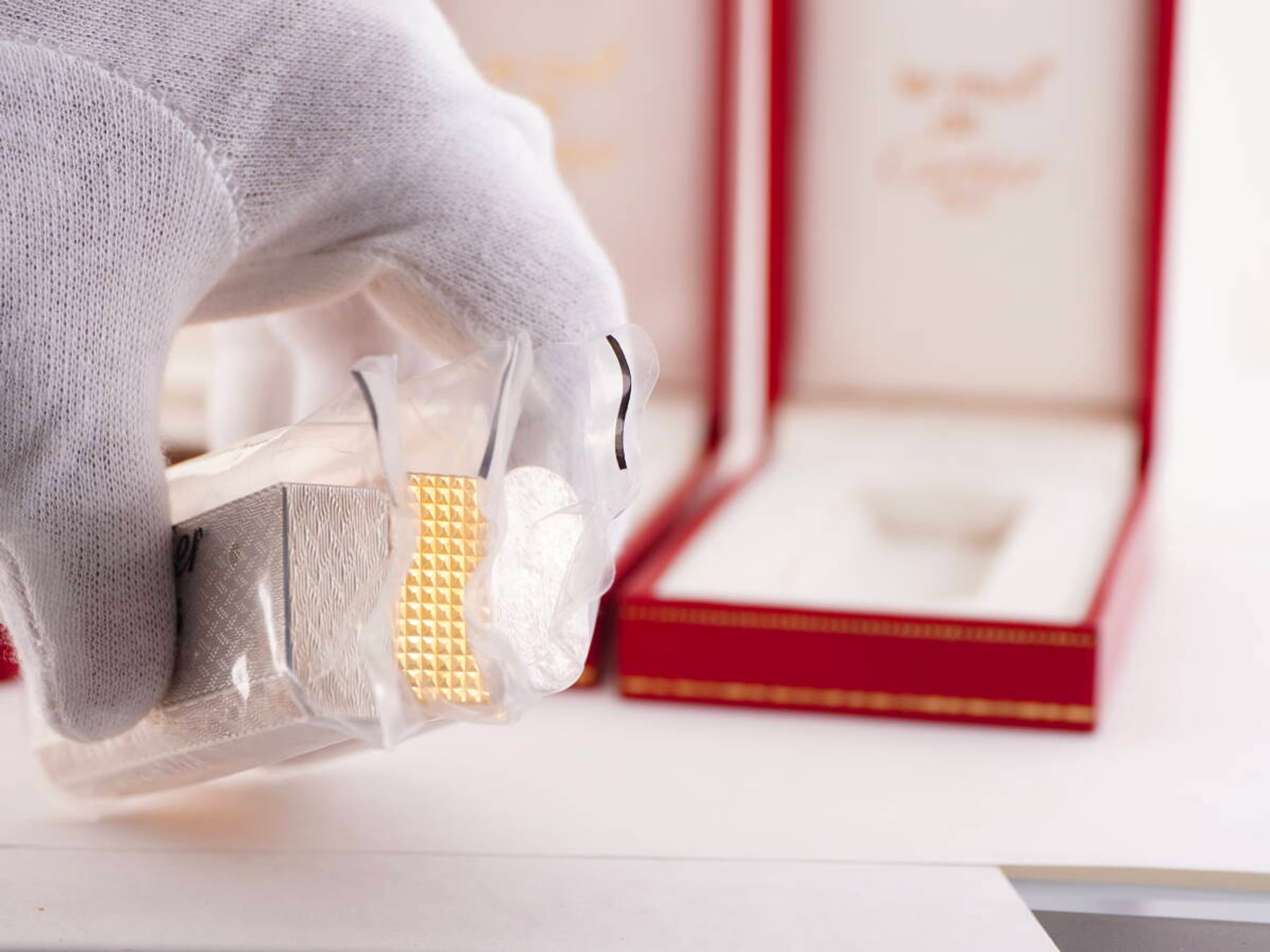 Cartier カルティエ表記 ガスライター 3点 ケース付 ジャンク品 · plate 5